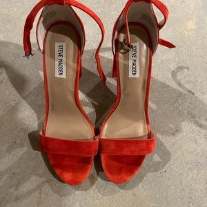 Steve Madden suede heels